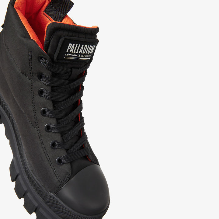 REVOLT BOOT OVERCUSH BLACK/BLACK