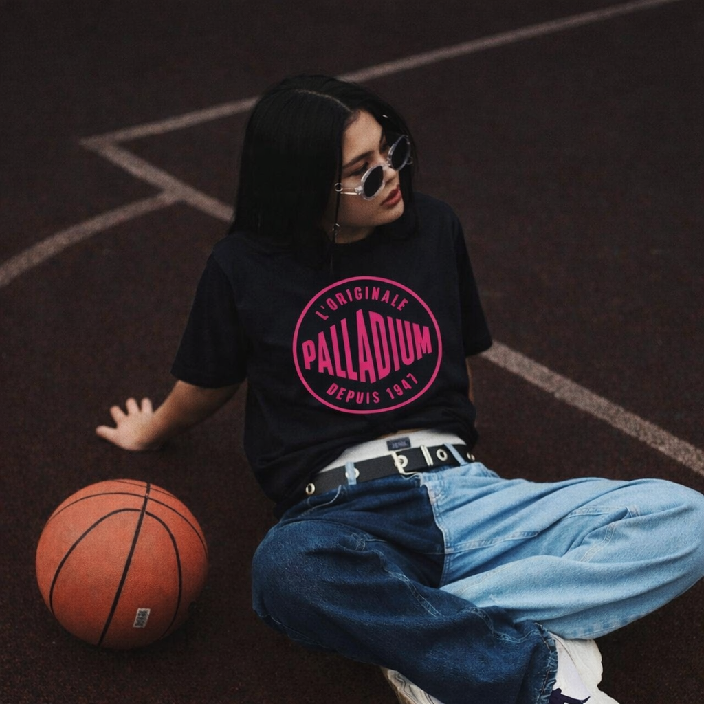 unisex black t-shirt