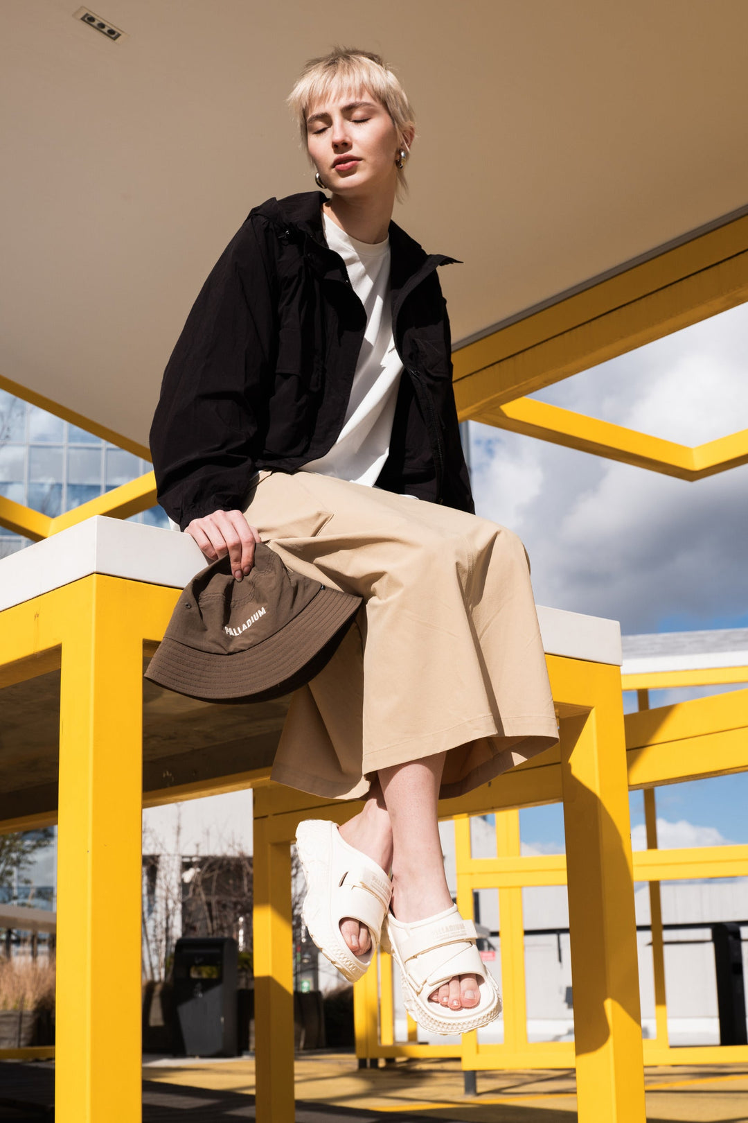 OFFBOUND SLIDE CREAM WHITE