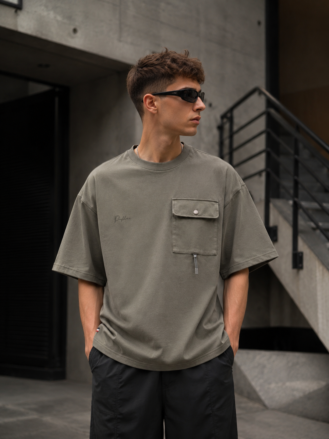 T-Shirt  Utility Tea Leaf