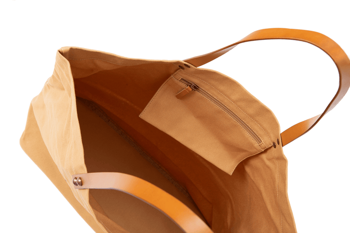 ROUND LOGO TOTE BAG CAMEL